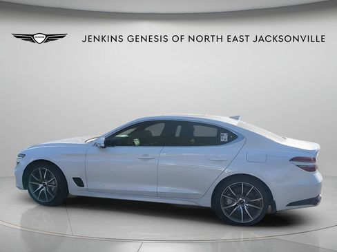 Used 2025 Genesis G70 2.5T RWD image 6