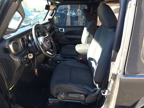 Used 2020 Jeep Wrangler Sport image 7