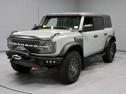 Certified 2024 Ford Bronco Everglades AWD/4WD image 8