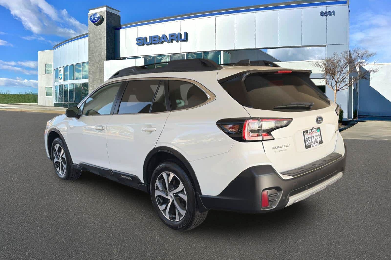 Used 2020 Subaru Outback Limited w/ Popular Package #2 AWD/4WD image 8