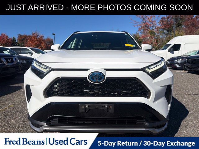 Used 2023 Toyota RAV4 SE w/ Weather & Moonroof Package AWD/4WD image 2