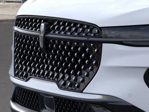 New 2026 Lincoln Nautilus Premier image 39