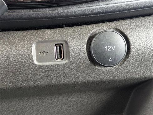 Used 2023 Ford Transit 350 XLT image 11