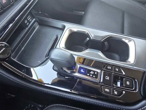 Used 2023 Lexus NX 250 AWD image 31