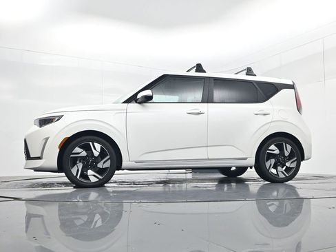 Certified 2023 Kia Soul GT-Line w/ GT-Line Technology Package FWD image 42
