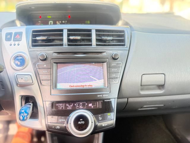 Used 2014 Toyota Prius V Five FWD image 24