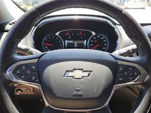 Used 2019 Chevrolet Traverse Premier w/ Driver Confidence II Package FWD image 11
