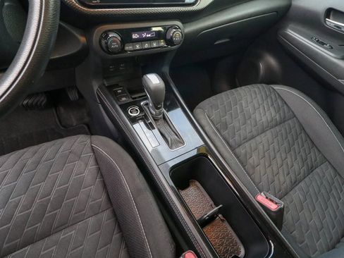 Used 2021 Nissan Kicks SV image 20