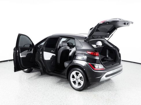 Used 2022 Hyundai Kona SEL w/ Convenience Package image 14