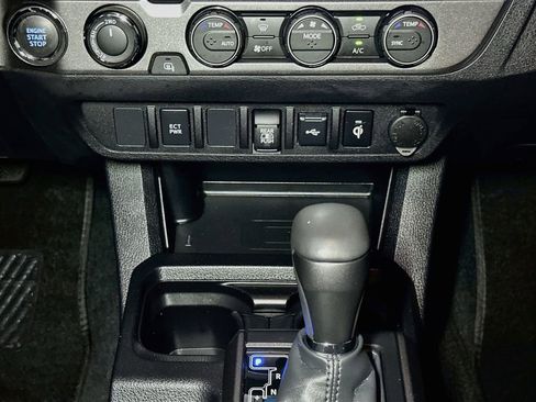 Certified 2023 Toyota Tacoma TRD Sport AWD/4WD image 13
