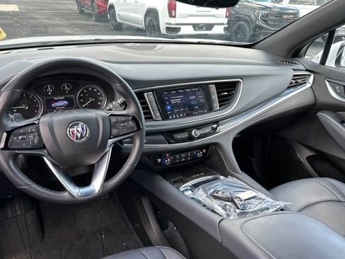 Used 2024 Buick Enclave Essence w/ Sport Touring Edition FWD image 2