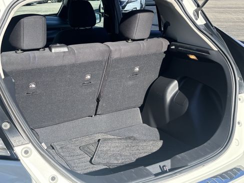 Used 2019 Nissan Leaf SV w/ Protection Package image 13