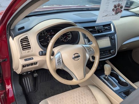 Used 2017 Nissan Altima 2.5 SV w/ Convenience Package FWD image 30