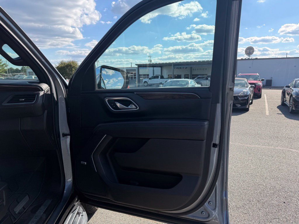 Used 2021 Chevrolet Tahoe Premier RWD image 30