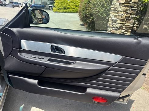 Used 2004 Ford Thunderbird Deluxe image 14