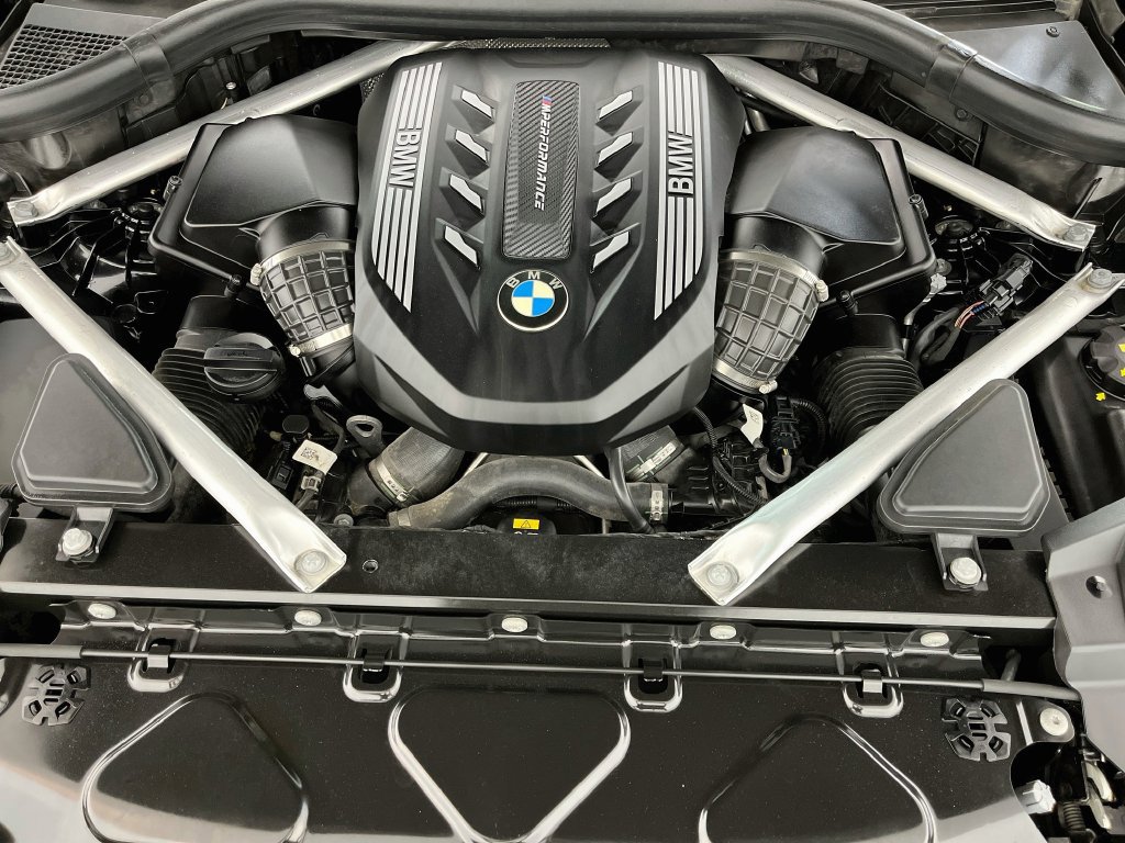 Used 2022 BMW X5 M50i AWD/4WD image 40