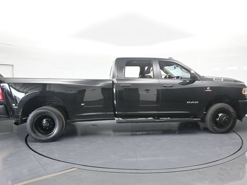 Used 2019 RAM 3500 Tradesman RWD image 7