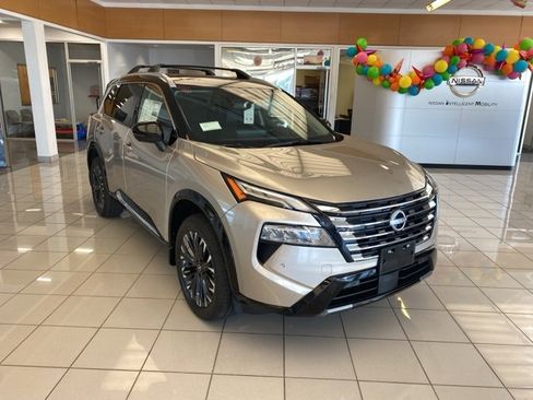 New 2026 Nissan Rogue Platinum w/ Platinum Premium Package image 8