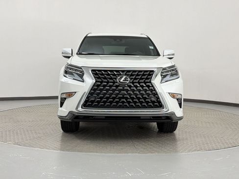Used 2023 Lexus GX 460 Premium w/ Accessory Package image 6