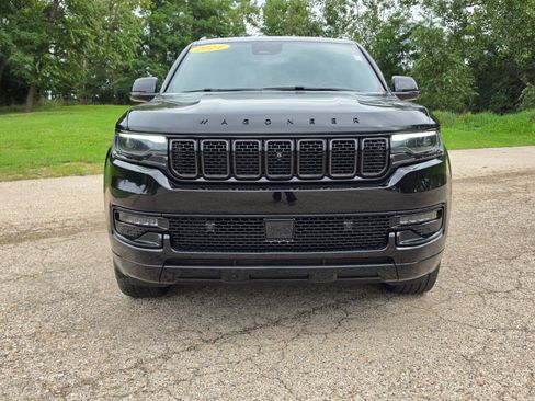 Used 2024 Jeep Wagoneer Series II w/ Convenience Group I AWD/4WD image 5