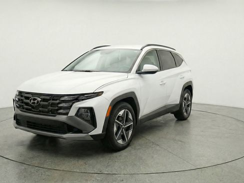 Used 2025 Hyundai Tucson SEL image 3