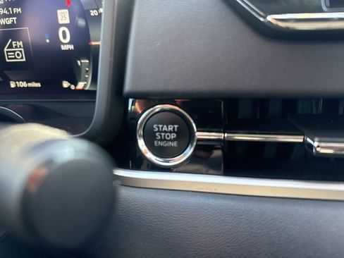 Used 2023 Mitsubishi Outlander SEL image 19