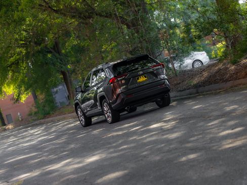 Used 2023 Toyota RAV4 XLE Premium FWD image 47
