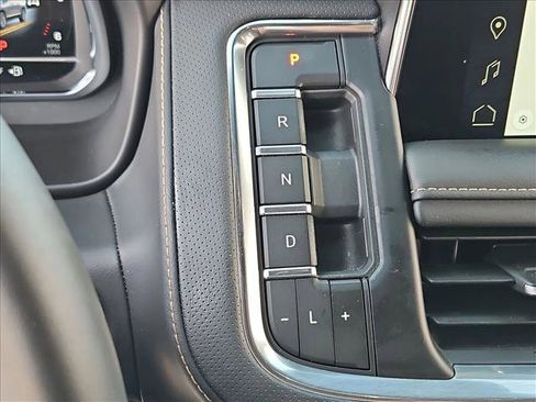 Used 2024 GMC Yukon AT4 w/ AT4 Premium Plus Package AWD/4WD image 21