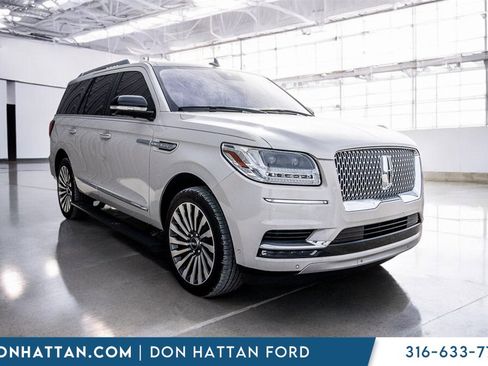 Used 2020 Lincoln Navigator Reserve w/ Luxury Package image 38