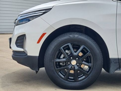 Used 2024 Chevrolet Equinox LT AWD/4WD image 8