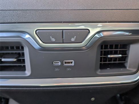 New 2026 Chevrolet Silverado 3500 LTZ w/ LTZ Convenience Package image 12