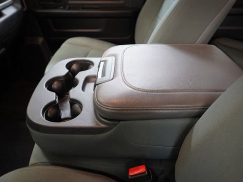 Used 2014 RAM 1500 Express image 21
