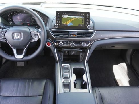Used 2019 Honda Accord Touring image 28