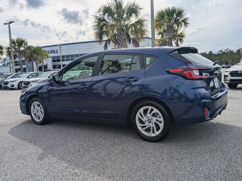 Certified 2025 Subaru Impreza 2.0i image 5