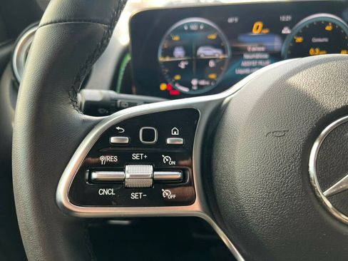 Used 2023 Mercedes-Benz GLB 250 4MATIC image 18