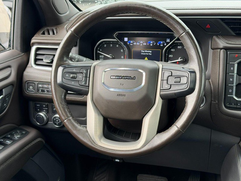 Used 2021 GMC Yukon Denali w/ Denali Premium Package AWD/4WD image 15