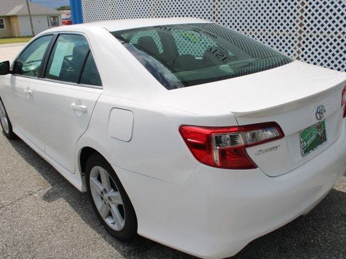 Used 2012 Toyota Camry SE FWD image 29