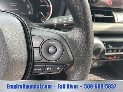Used 2023 Toyota RAV4 LE AWD/4WD image 27