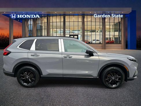 Certified 2025 Honda CR-V Sport image 5