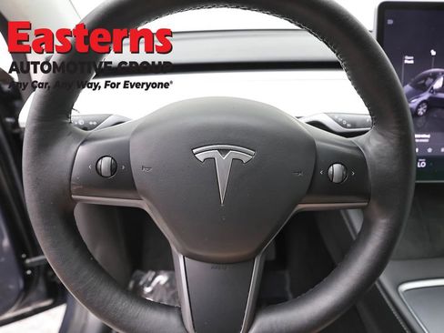 Used 2022 Tesla Model Y Long Range AWD/4WD image 10