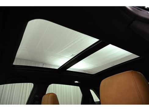 Used 2024 Cadillac XT5 Premium Luxury image 11