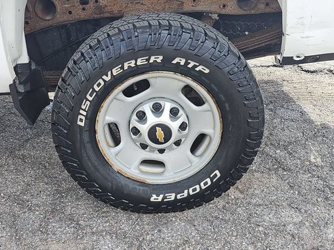 Used 2019 Chevrolet Silverado 2500 W/T AWD/4WD image 37