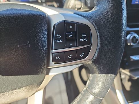 Used 2023 Ford Explorer Limited image 23