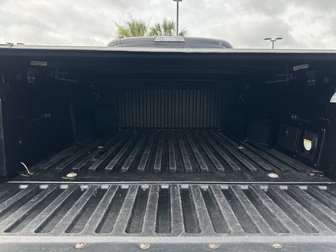 Used 2021 Toyota Tacoma TRD Sport AWD/4WD image 31