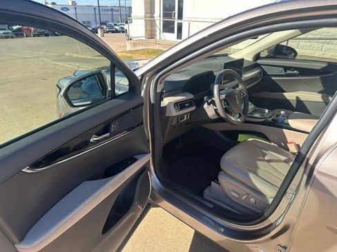 Used 2021 Lincoln Nautilus FWD image 10