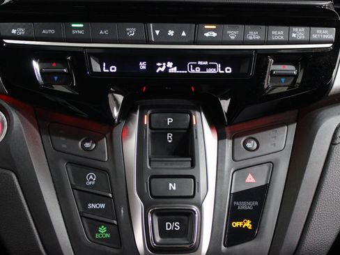 Used 2025 Honda Odyssey Sport-L image 16