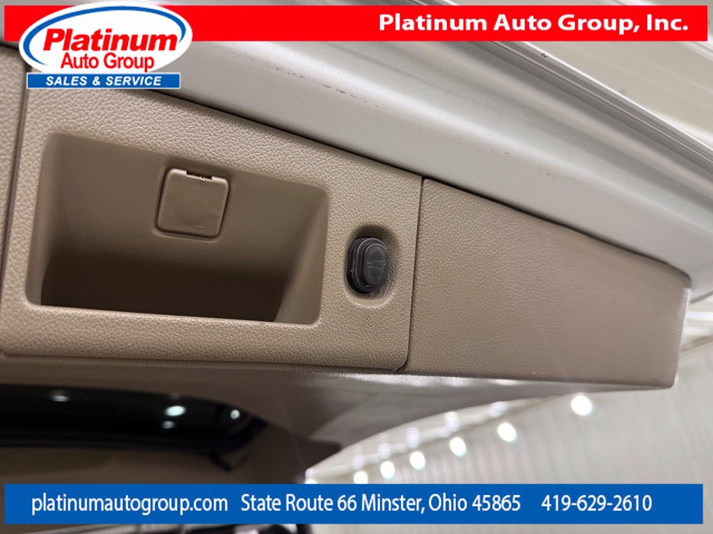 Used 2020 GMC Yukon XL SLT w/ Open Road Package AWD/4WD image 39