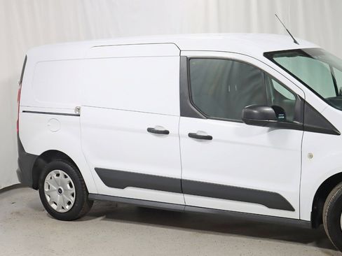 Used 2018 Ford Transit Connect XL image 3