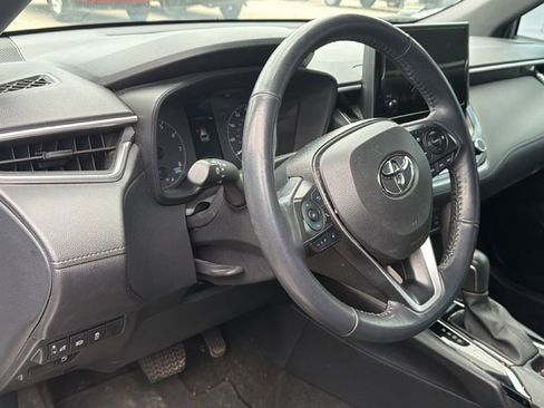 Used 2023 Toyota Corolla Cross AWD Hybrid image 12