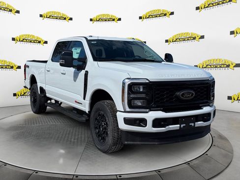 New 2026 Ford F250 Lariat w/ Black Appearance Package image 8
